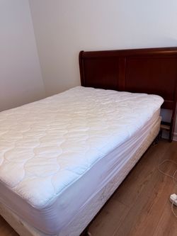 Queen Size Bed with Mattress