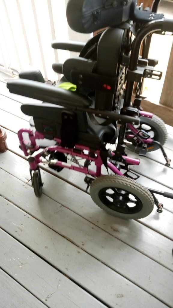 Wheelchair 19"
