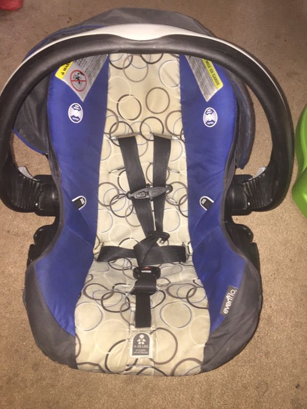 Evenflo baby/infant blue car seat expires 2020