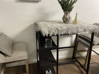 Table With 2 High Chairs & Pillows 