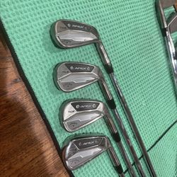 Callaway TCB 4-PW 2024