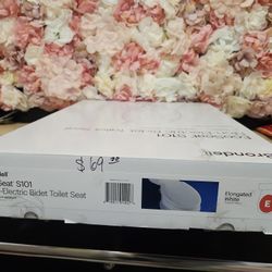 Brondell
Swash Ecoseat Non-Electric Bidet Seat for Elongated Toilet in White