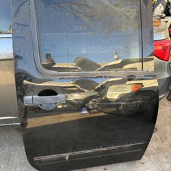 2014 Nissan Titan Nissan Right Side Rear Door 