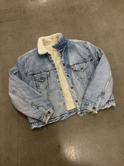 Levi Sweater Size Medium