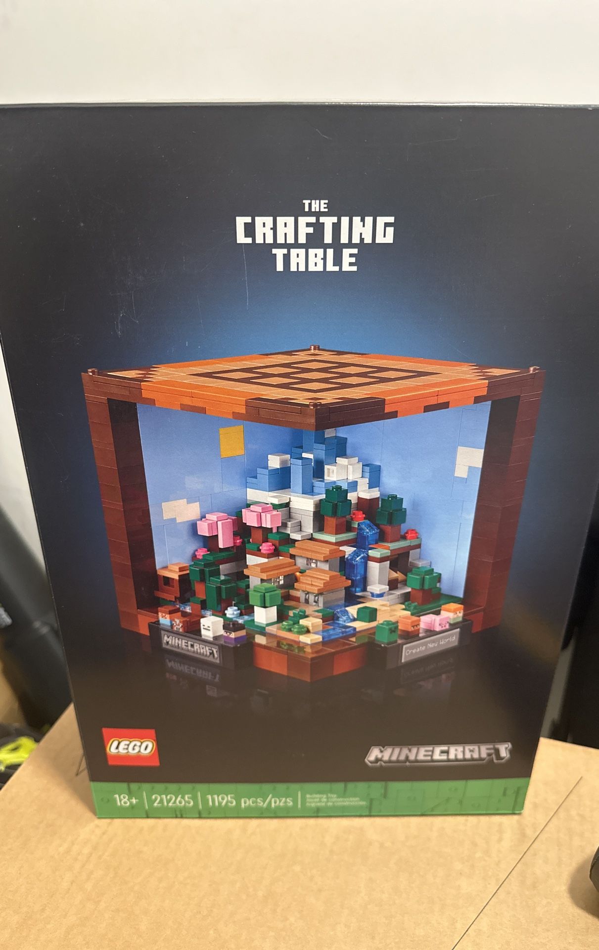 LEGO Minecraft The Crafting Table Build and Display Set 21265