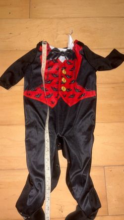 Baby Vampire Halloween Costume Onesie 0-6 mo
