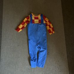 Costume
