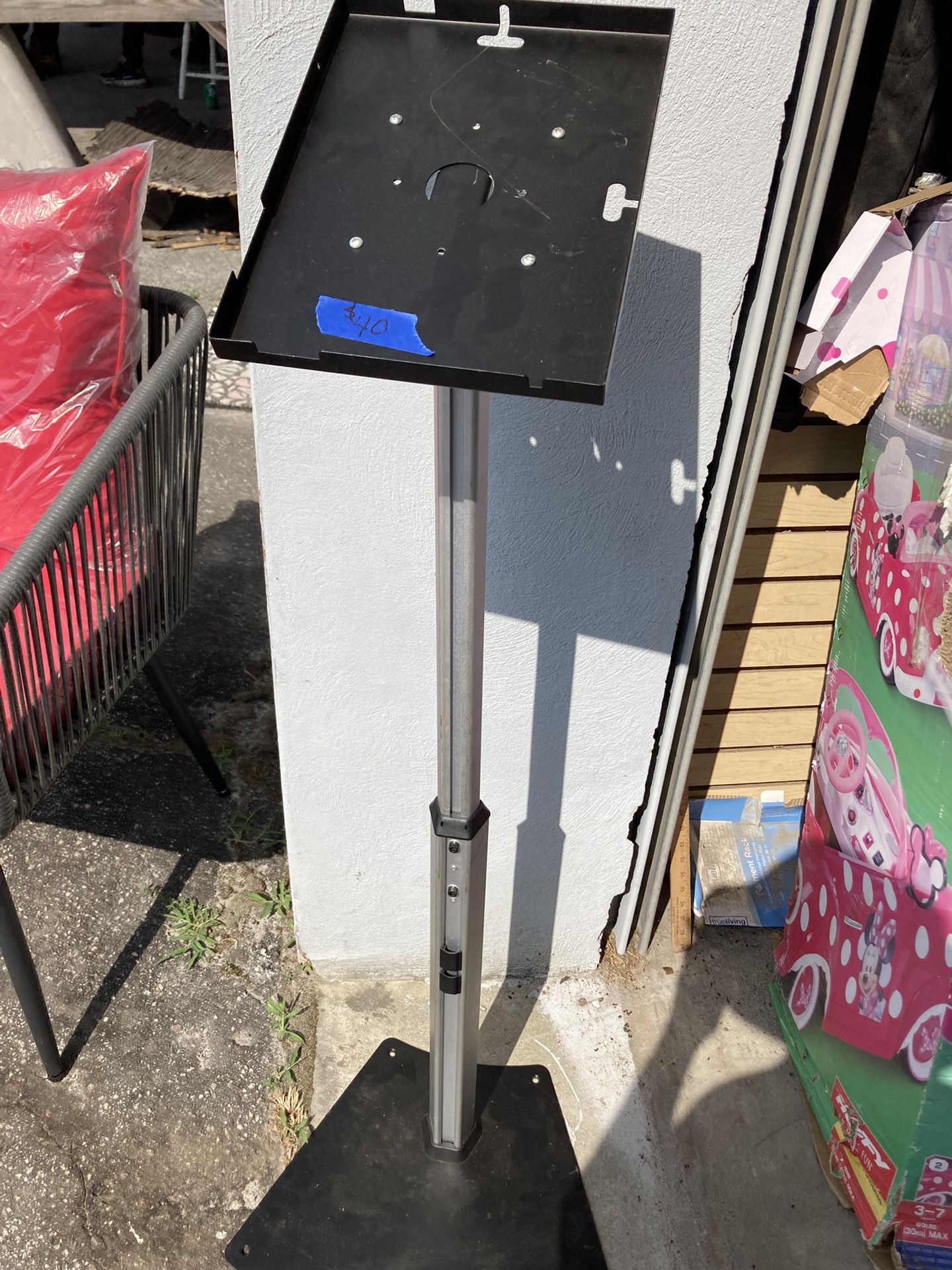 Laptop / Tablet Stand