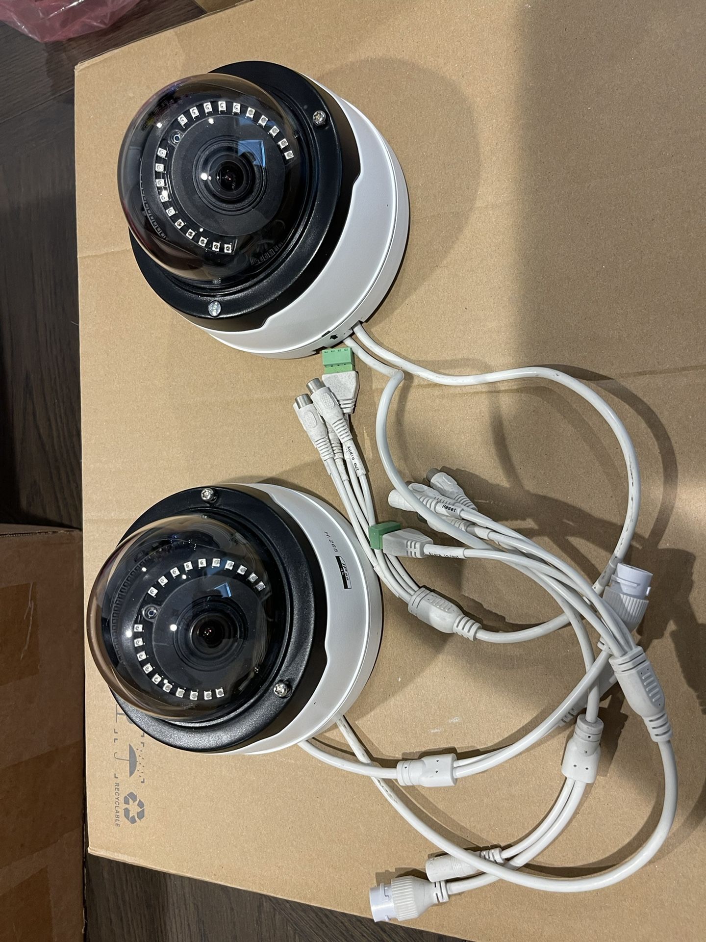Security Camera System With 16 Channel DVR and 10 Cameras