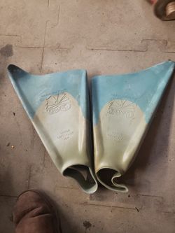 Churchill Fins