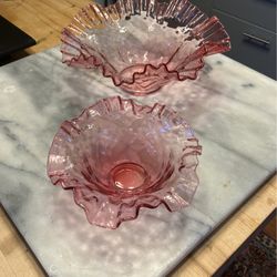 Vintage set of ruffled pink glass bowls