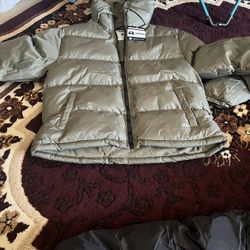 Jacket For Women Size  S And Médium 