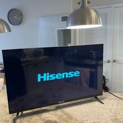 Hisense 32” LED TV (Model 32A45GV) — Excellent Condition — NOT Smart