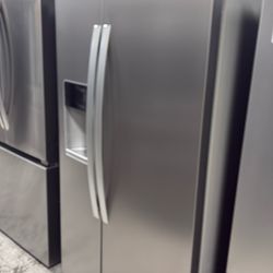 Whirlpool Side By Side Refrigerator 