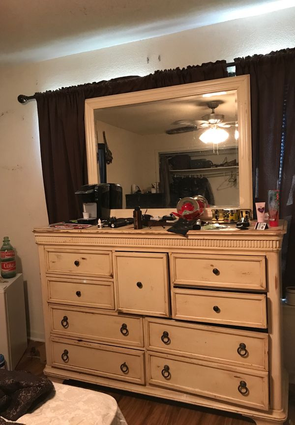Antique dresser for Sale in San Antonio, TX OfferUp