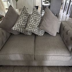 Cindy Crawford Couch Set