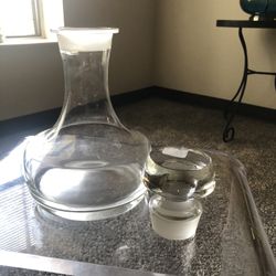 Glass container