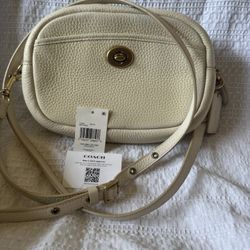Coach Pebble Turn Lock Camera Crossbody Bag- Chalk Gently Used
