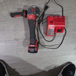 Milwaukee Fuel M18 Grinder