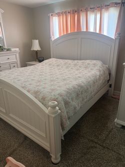 White Wood calking Bed Frame