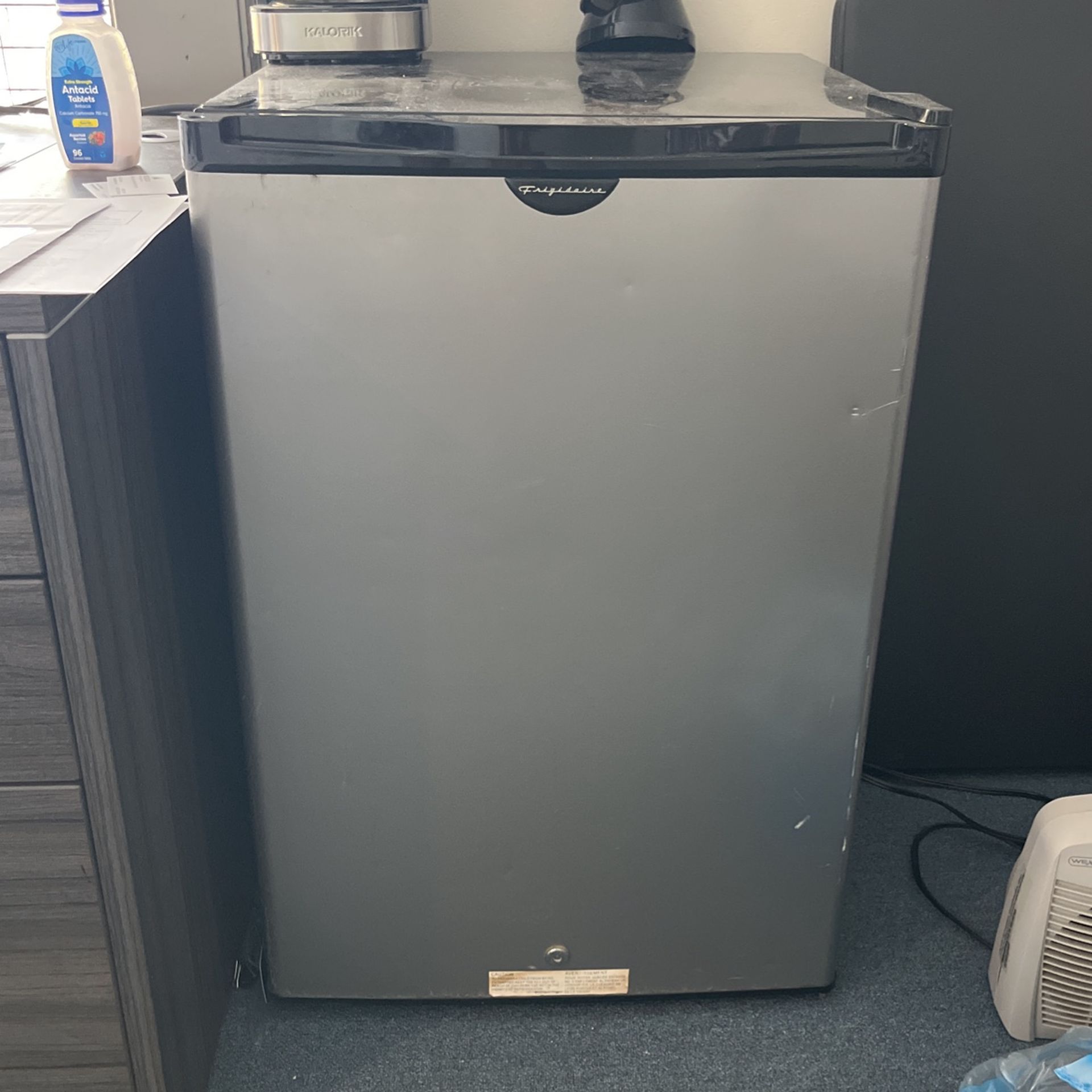 Mini Fridge Frigidaire 