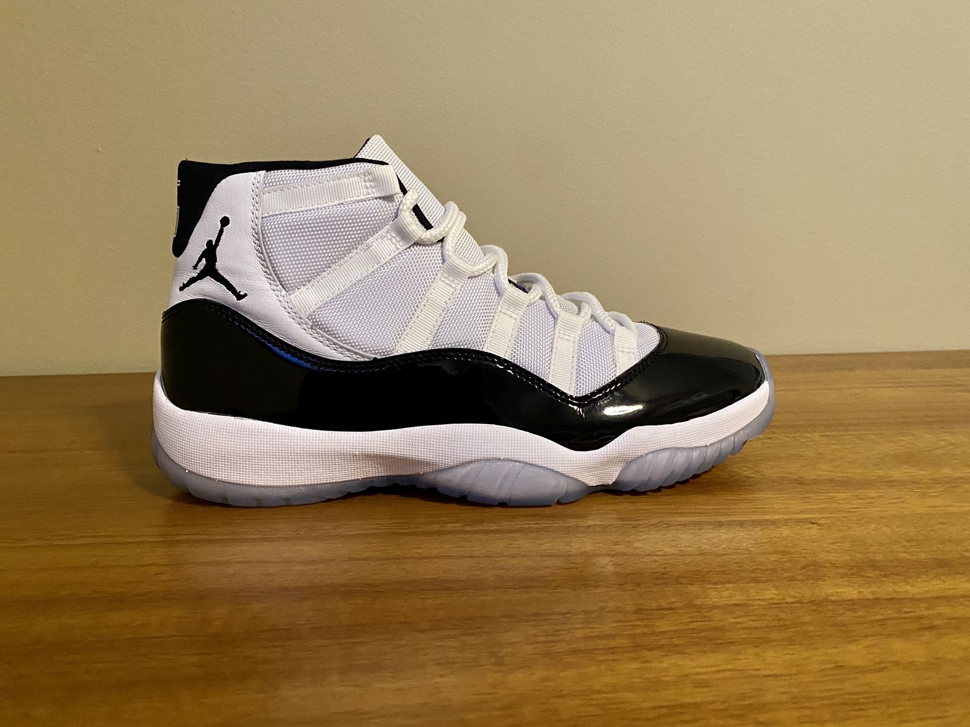 Air Jordan 11 - ‘Concord (2018)’ - Size 10