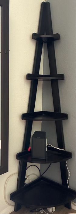 Coroner stand
