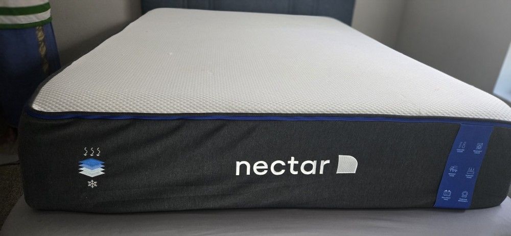 Nectar Full Size Memory Foam Mattress – Great Condition!