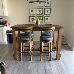 Dining table with chairs ( Ashley Furniture )