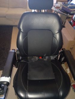P322 MERITS POWER WHEELCHAIR