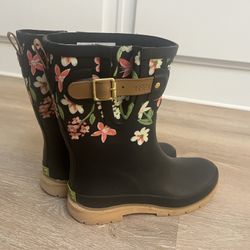 Western chief Brand NEW Women’s Size 7 Rain Boots