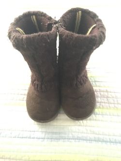 Size 5 toddler shoes