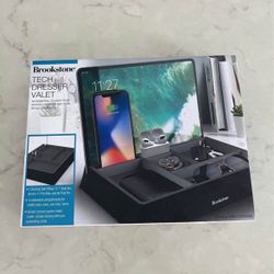Brookstone Tech Dresser Valet Charging Station BRAND NEW