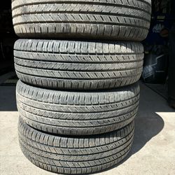 (4) - 235/65/17 Hankook Kinergy ST Tires
