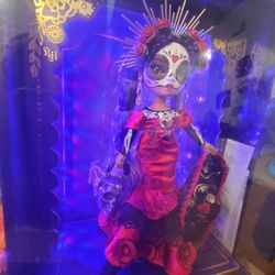 Rainbow High 2022 Celebration Dia De Los Muertos Collector Doll 