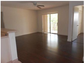 2/2 in Pembroke Pines !!!