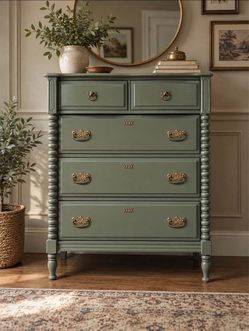 Vintage Solid Wood Chest of Drawers Dresser