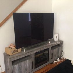 LG C9 OLED TV  Great Condition  Selling Fast $800