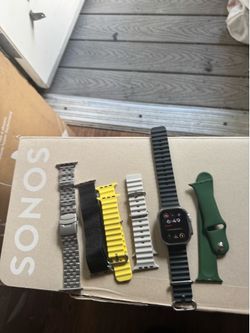 Apple Watches ⌚️ 1 generation great condition