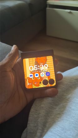 Razr 2025