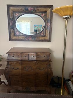 Hutch with Mirror