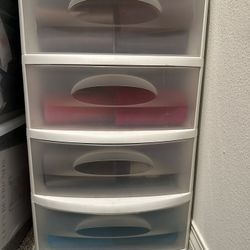 Tulle Lot with Storage