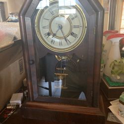 Vintage Mantle Chime Clock