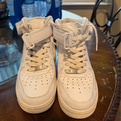 Nike high tops men’s 9.5