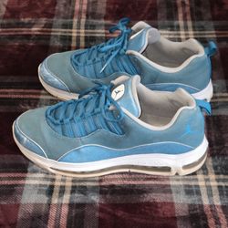 JORDAN CMFT AIR MAX 10  Size 12 