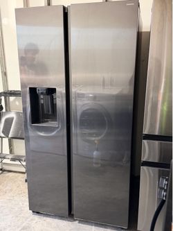 Standard Depth Side by Side Refrigerator in Fingerprint-Resistant Black Stainless Steel
