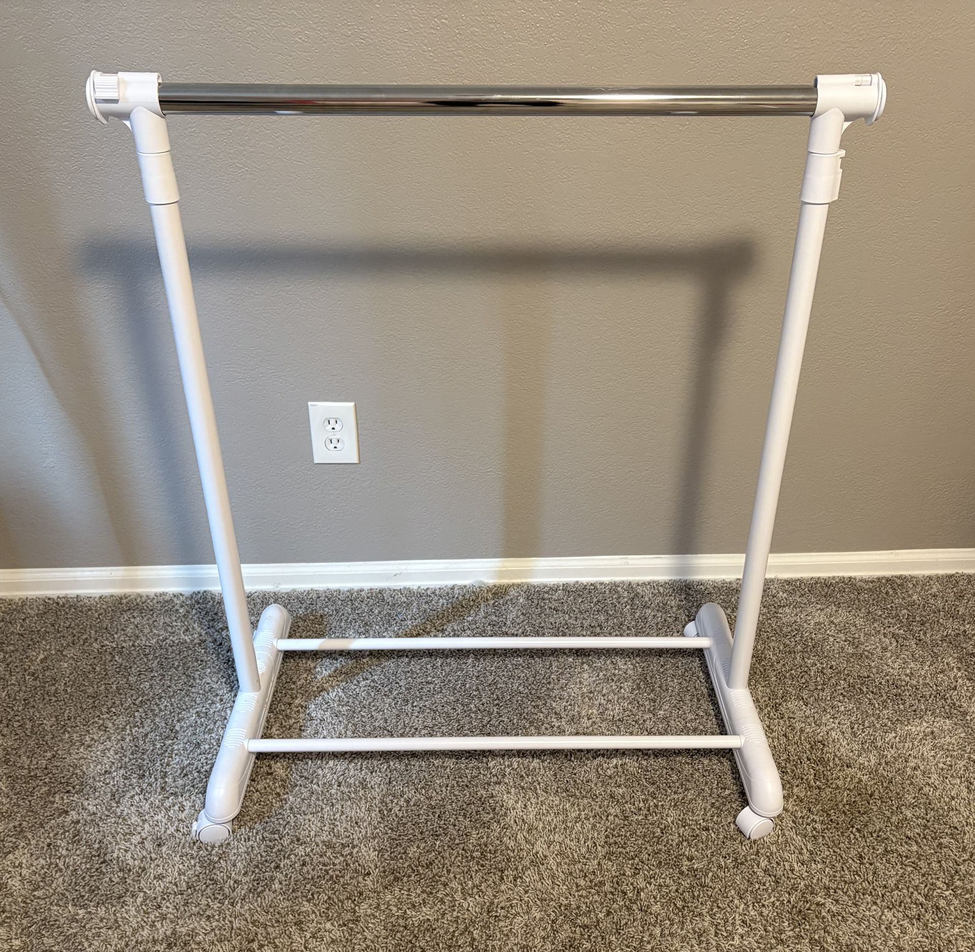 Rolling Clothes Rack
