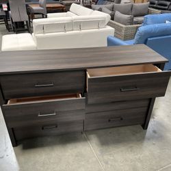 New in box ! 6-Drawer espresso Dresser, bedroom dresser, six storages dresser, clothing storage unit, bedroom closet, closet storage, cabinet, Dresser