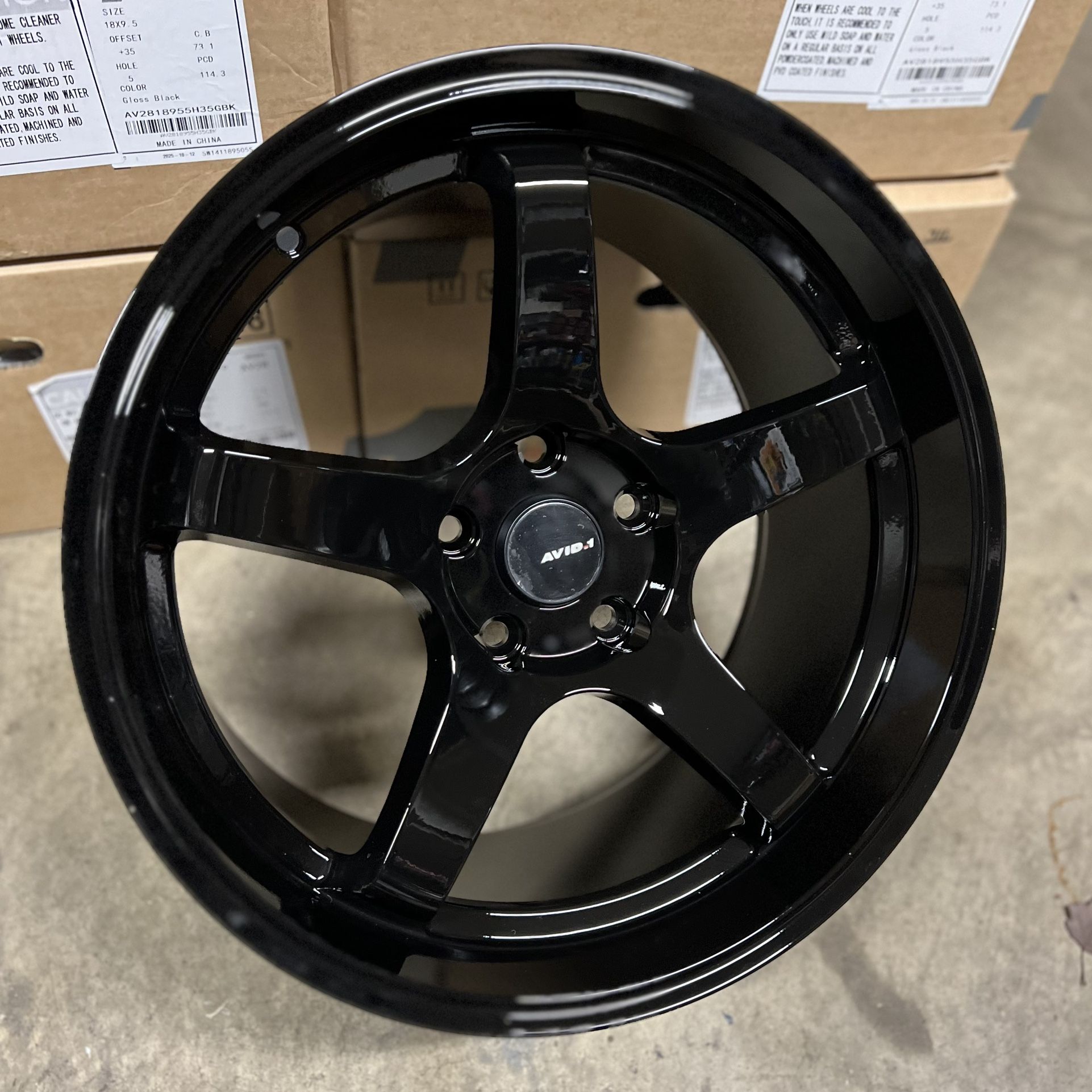 4 New 18x9.5 +35 Gloss black Avid1 Wheels