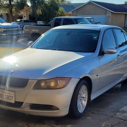 2005 BMW 325i
